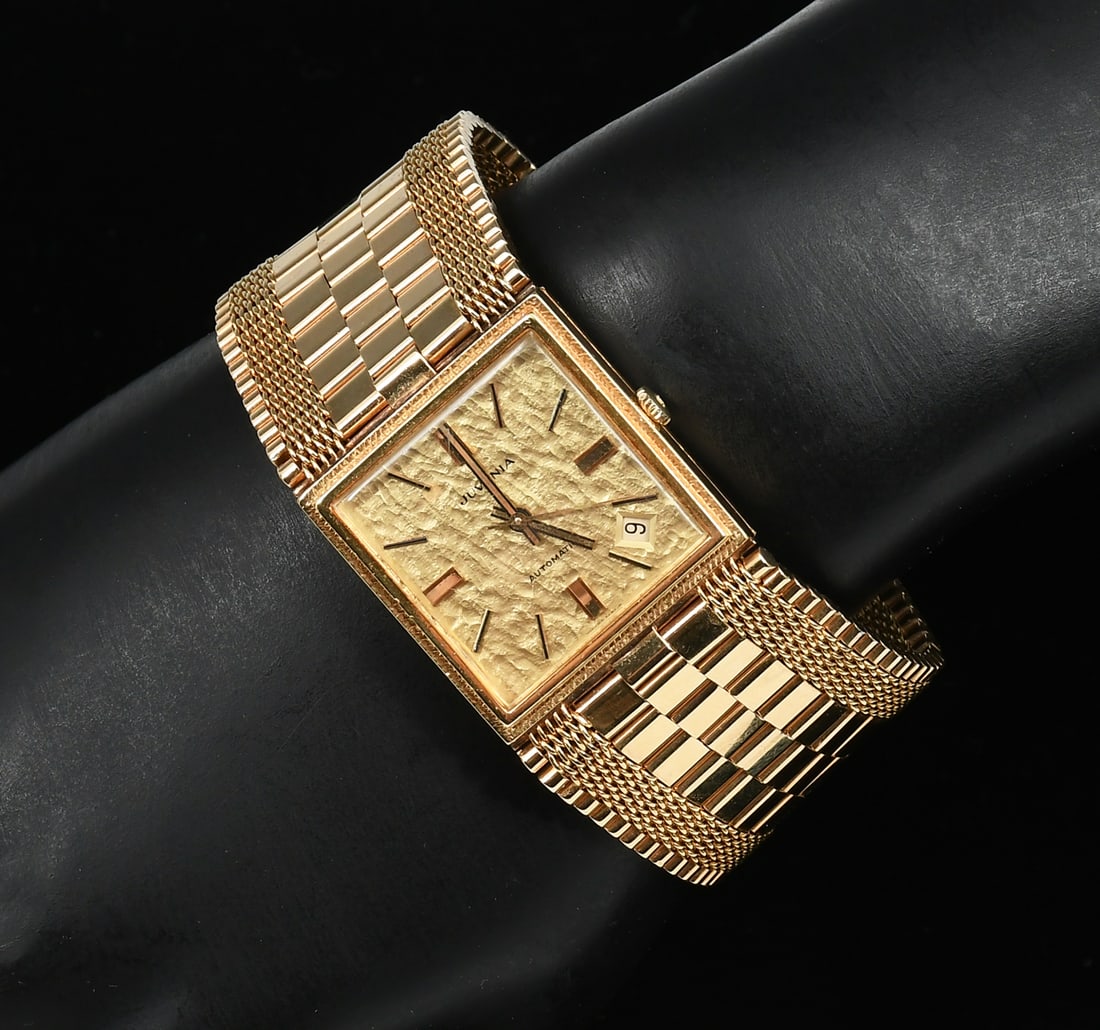 18K GOLD JUVENIA WATCH (1 of 8)