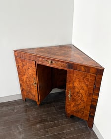 18TH-CENTURY INLAID BURLWOOD CORNER DESK