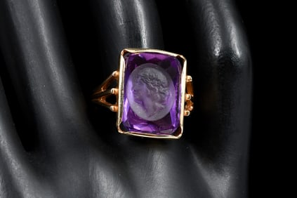 14K SYNTHETIC SPINEL RING