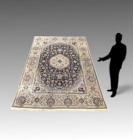 FINELY WOVEN TURKISH HEREKE STYLE CARPET