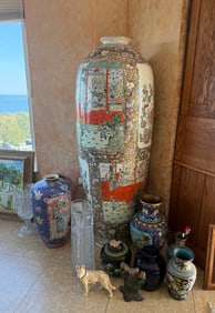 PALATIAL CHINESE PORCELAIN FLOOR VASE