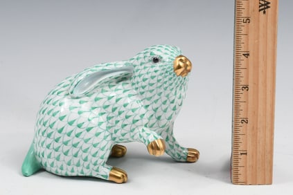 HEREND "SITTING BUNNY" GREEN FISHNET RABBIT #5335