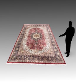 PERSIAN BAKHTIARI DESIGN HAND-KNOTTED CARPET