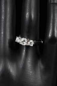 14K ELEGANT TRIPLE STONE 1.00 CTW DIAMOND RING