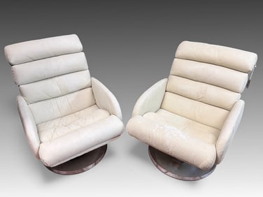 PAIR OF MODERN THAYER COGGIN ARMCHAIRS