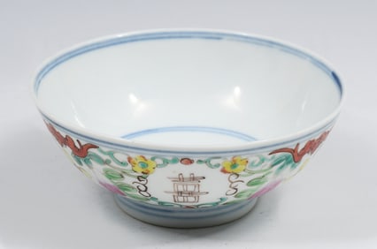 CHINESE FAMILLE ROSE PORCELAIN ENAMELED BOWL