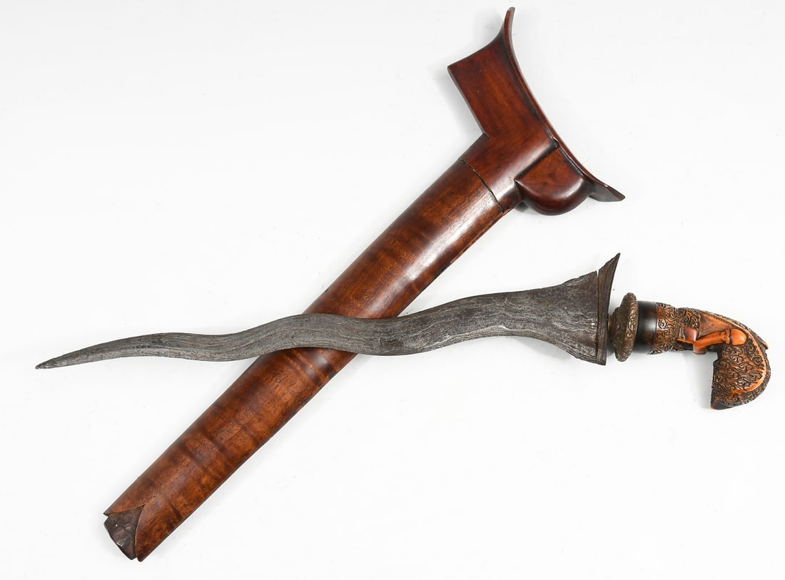 KERIS KNIFE WITH FIGURAL HANDLE & DAMASCUS BLADE (1 of 7)