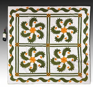 ANTIQUE AMERICAN HANDMADE TEXTILE QUILT