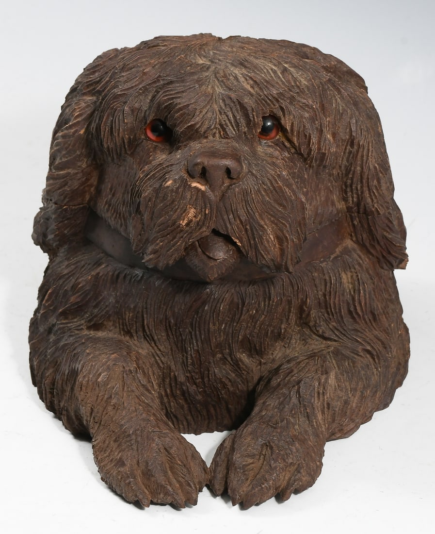 CARVED GERMAN BLACK FOREST DOG HUMIDOR MUSIC BOX (1 of 6)