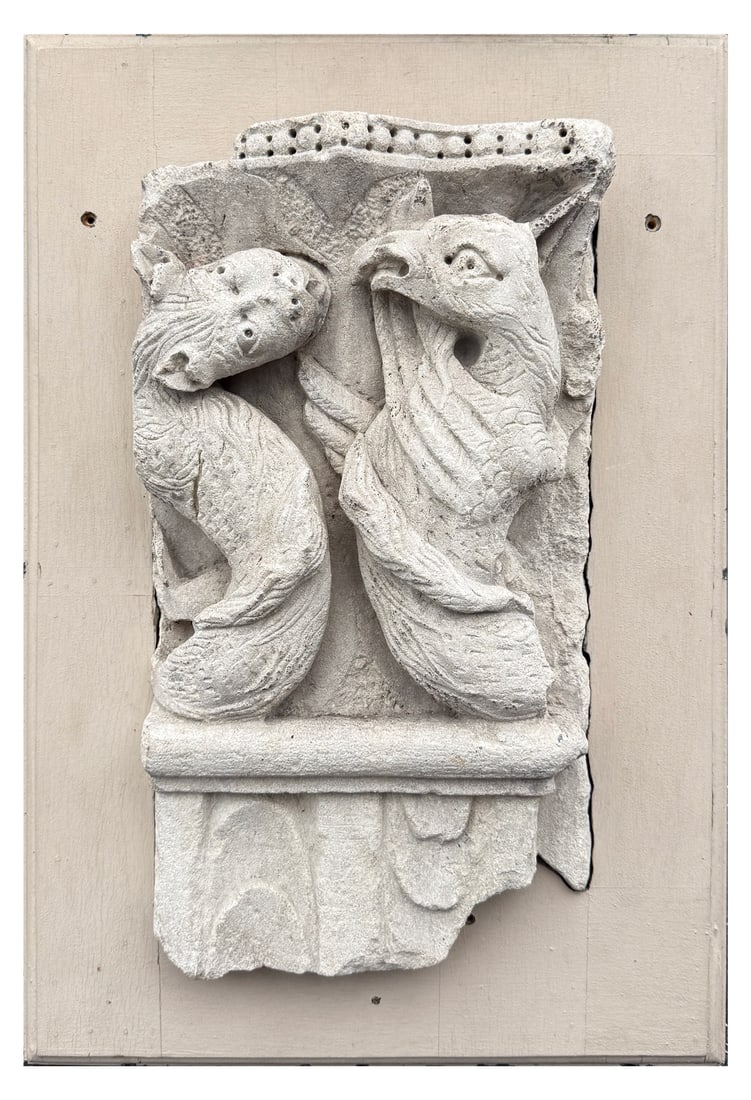 SOULLIAC LIMESTONE CARVING (1 of 4)