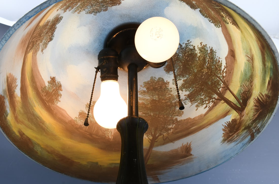 PITTSBURGH ATTRIBUTED REVERSE PAINTED LAMP - 4