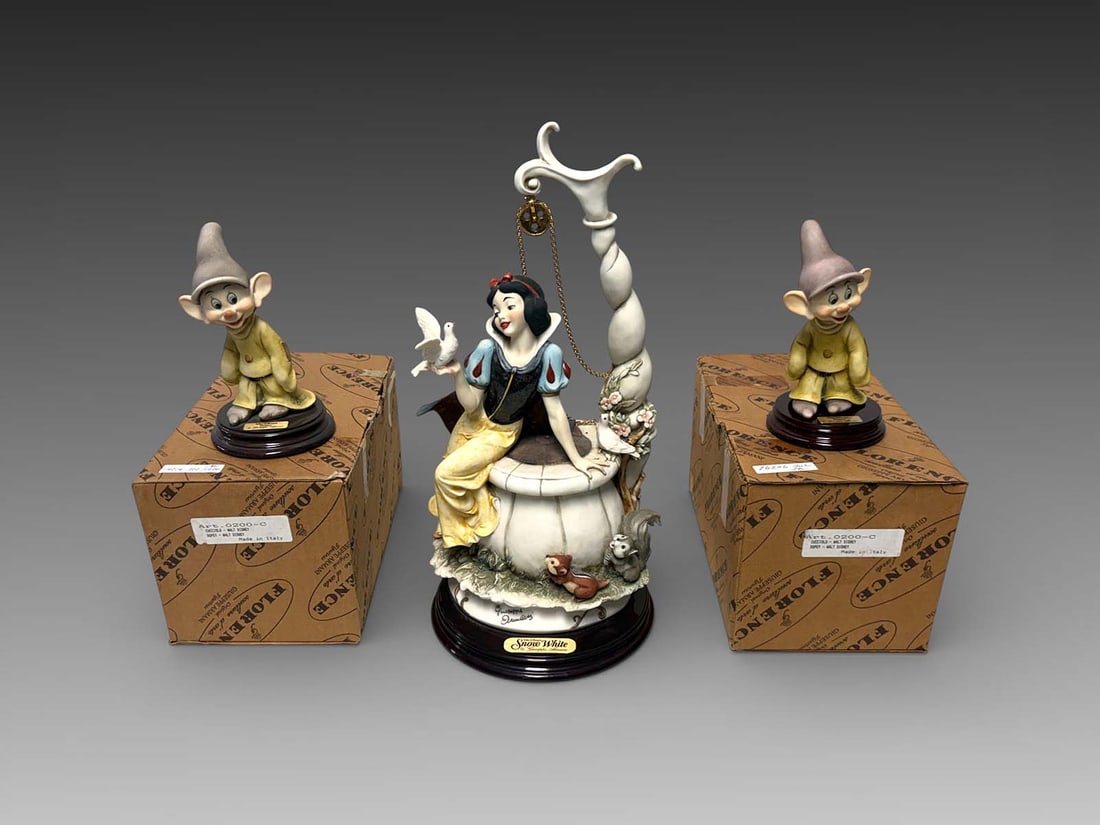 3PC. SNOW WHITE AT THE WELL (NO BOX) & 2 DOPEYS (1 of 1)