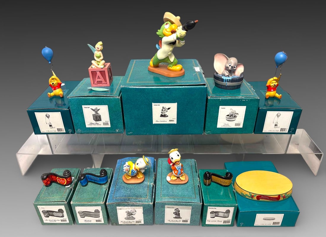 11PC. DISNEY CLASSICS PETER DUCK (1 of 1)