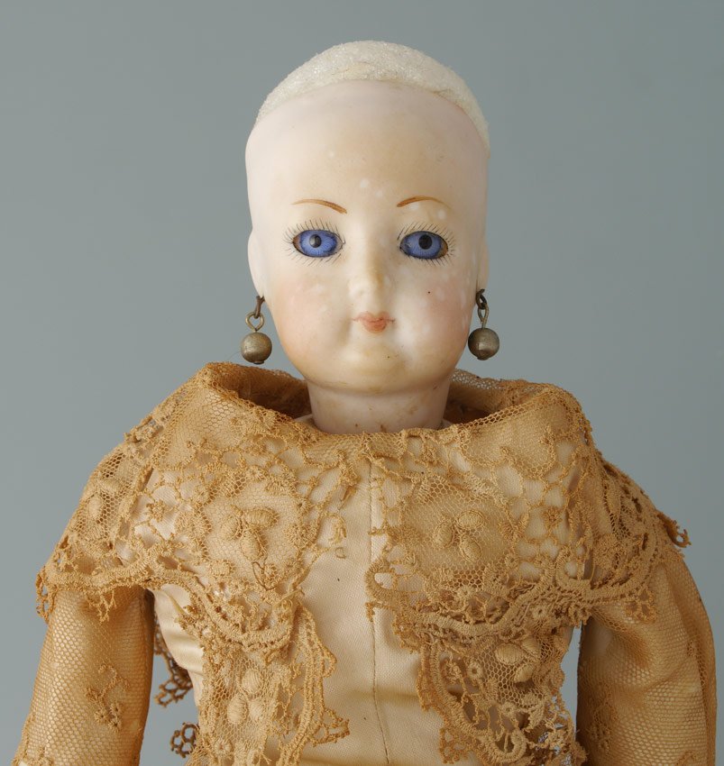 FRENCH FASHION DOLL