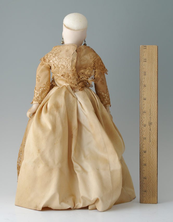 FRENCH FASHION DOLL - 3