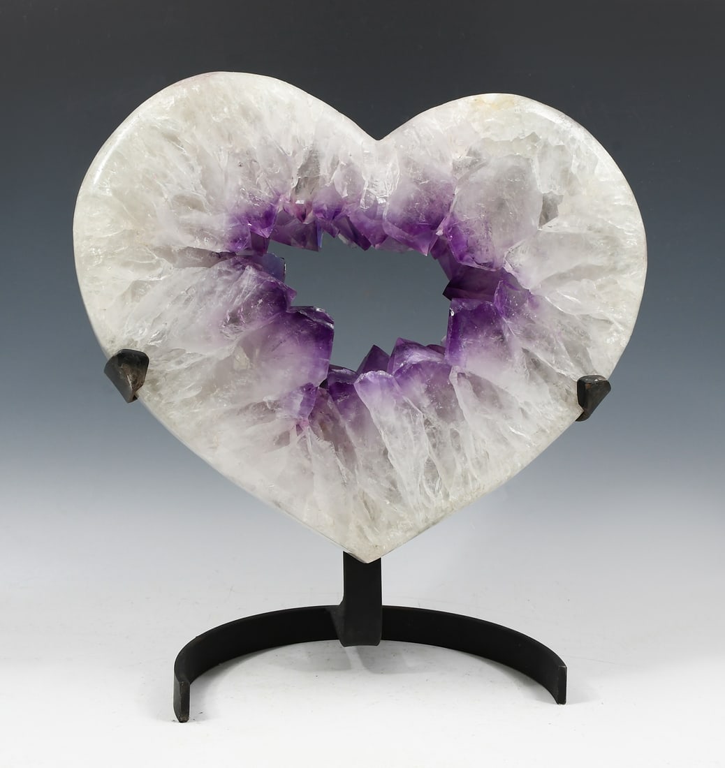 HEART-SHAPED POLISHED AMYTHEST GEODE SPECIMEN (1 of 5)