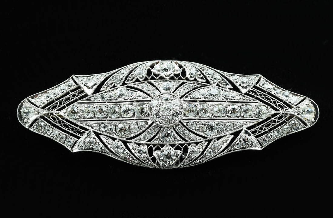 PLATINUM DIAMOND EDWARDIAN BROOCH (1 of 5)