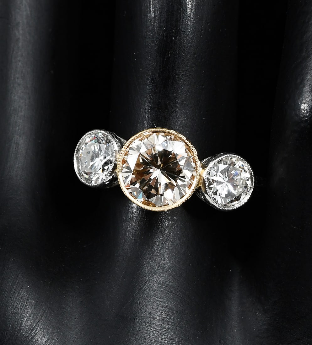 PLATINUM & 18K GOLD DIAMOND RING (1 of 6)
