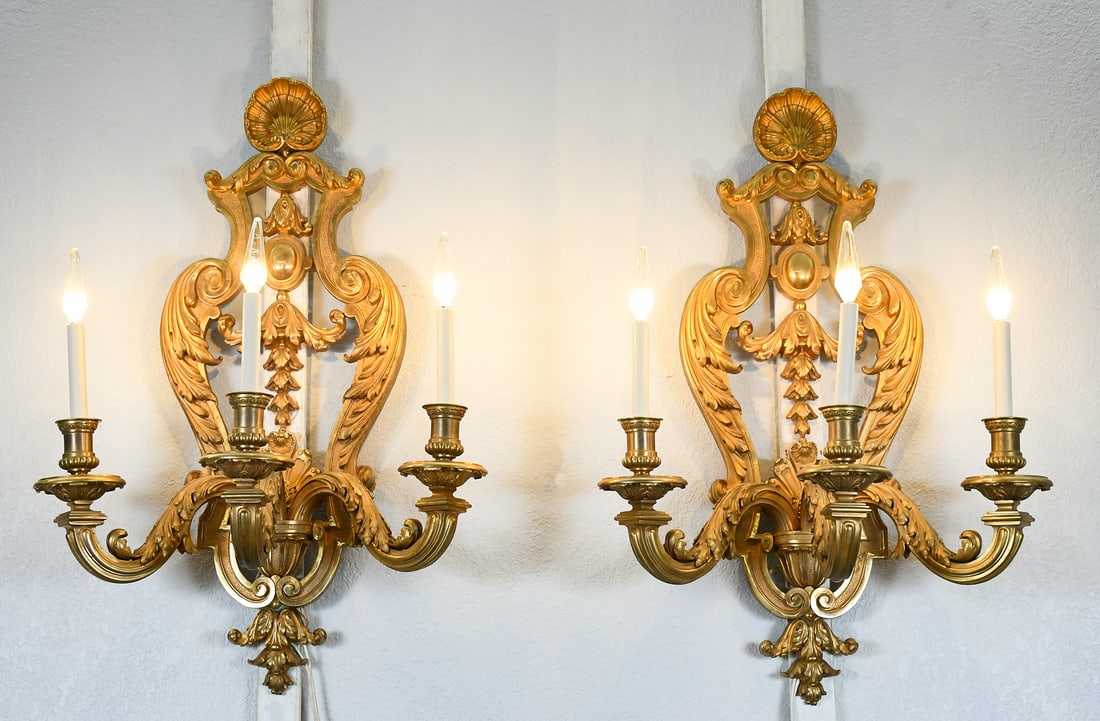 PR. LARGE BRONZE SCONCES (1 of 4)