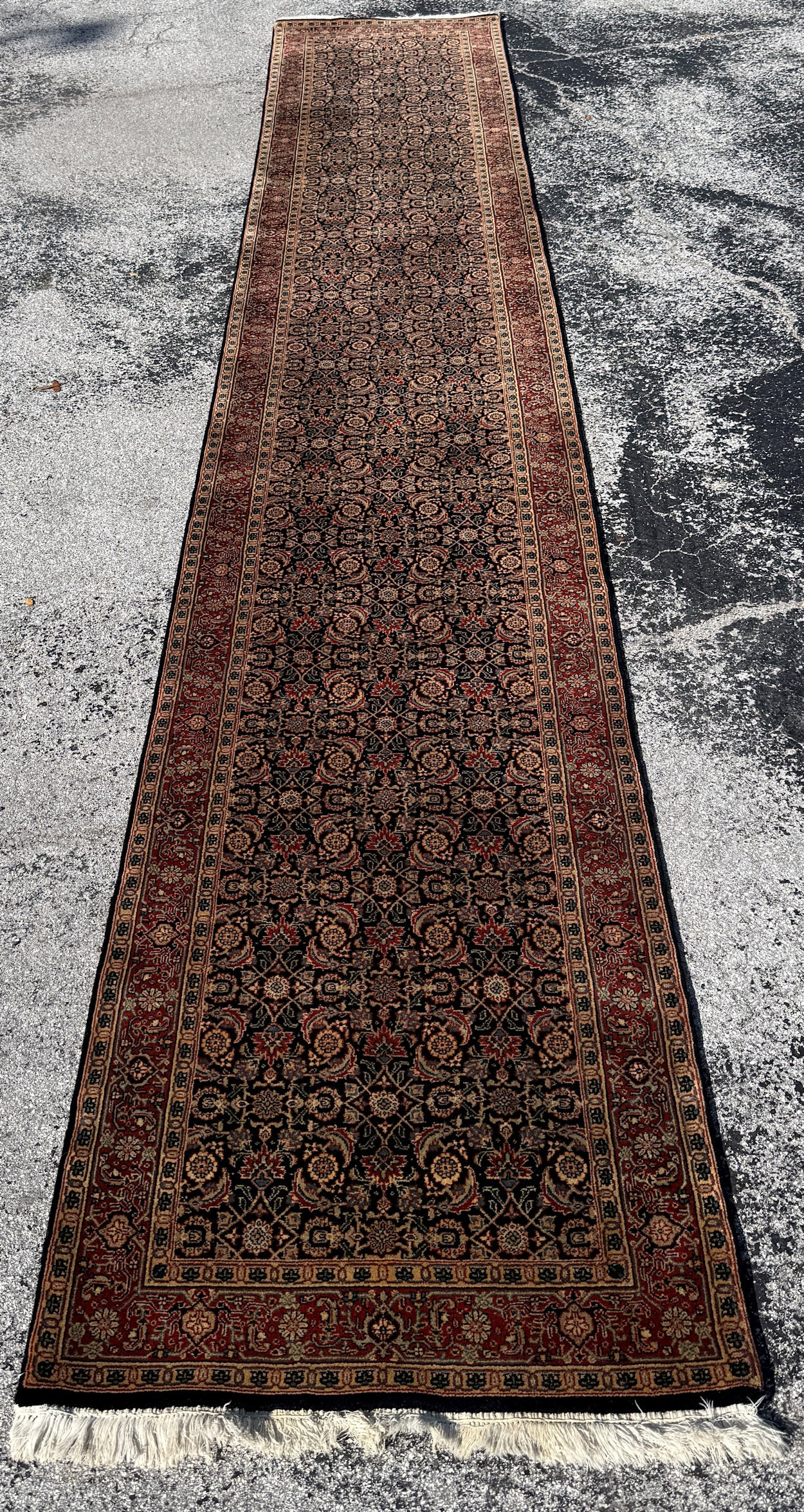 ESTATE ORIENTAL BIDJAR CARPET 3' X 18' (1 of 4)