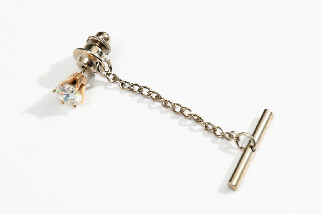 14K GOLD DIAMOND TIK TACK: 14K GOLD DIAMOND TIK TACK: