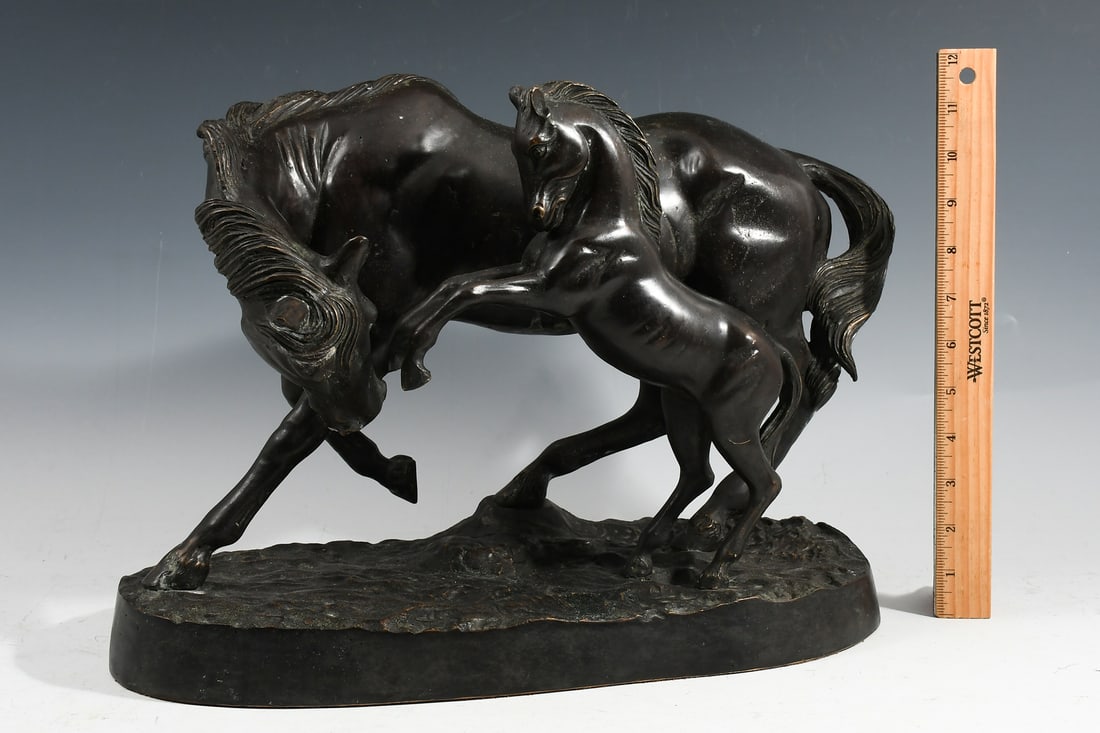 BRONZE MARE AND FOAL SCULPTURE AFTER MENE: BRONZE MARE AND FOAL SCULPTURE AFTER MENE: 12" in height, 16" in length.