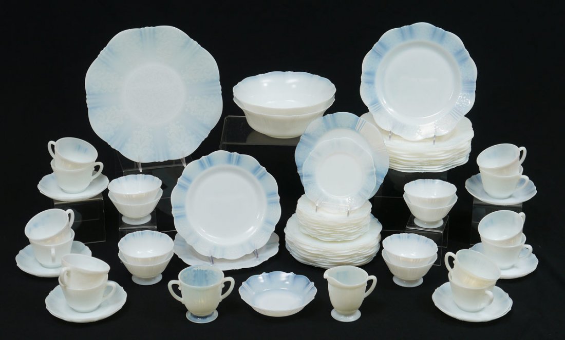 75 pc. MONAX AMERICAN SWEETHEART DEPRESSION GLASS: MAC BETH EVANS MONAX AMERICAN SWEETHEART GLASS: Approx. 75 pieces in the ''American Sweetheart'' pattern by Monax to include 12 dinner plates (10'' dia.), 12 salad plates, 12 bread & butter plates, 2 