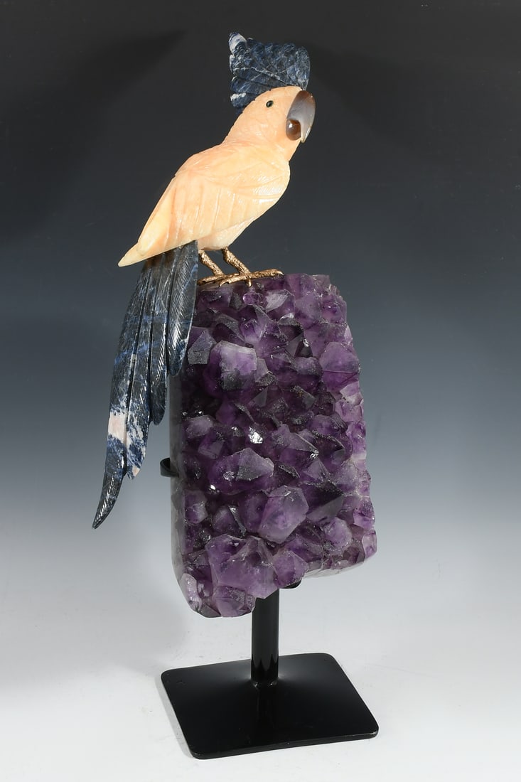CARVED AMETHYST PERCHED PARROT (1 of 6)