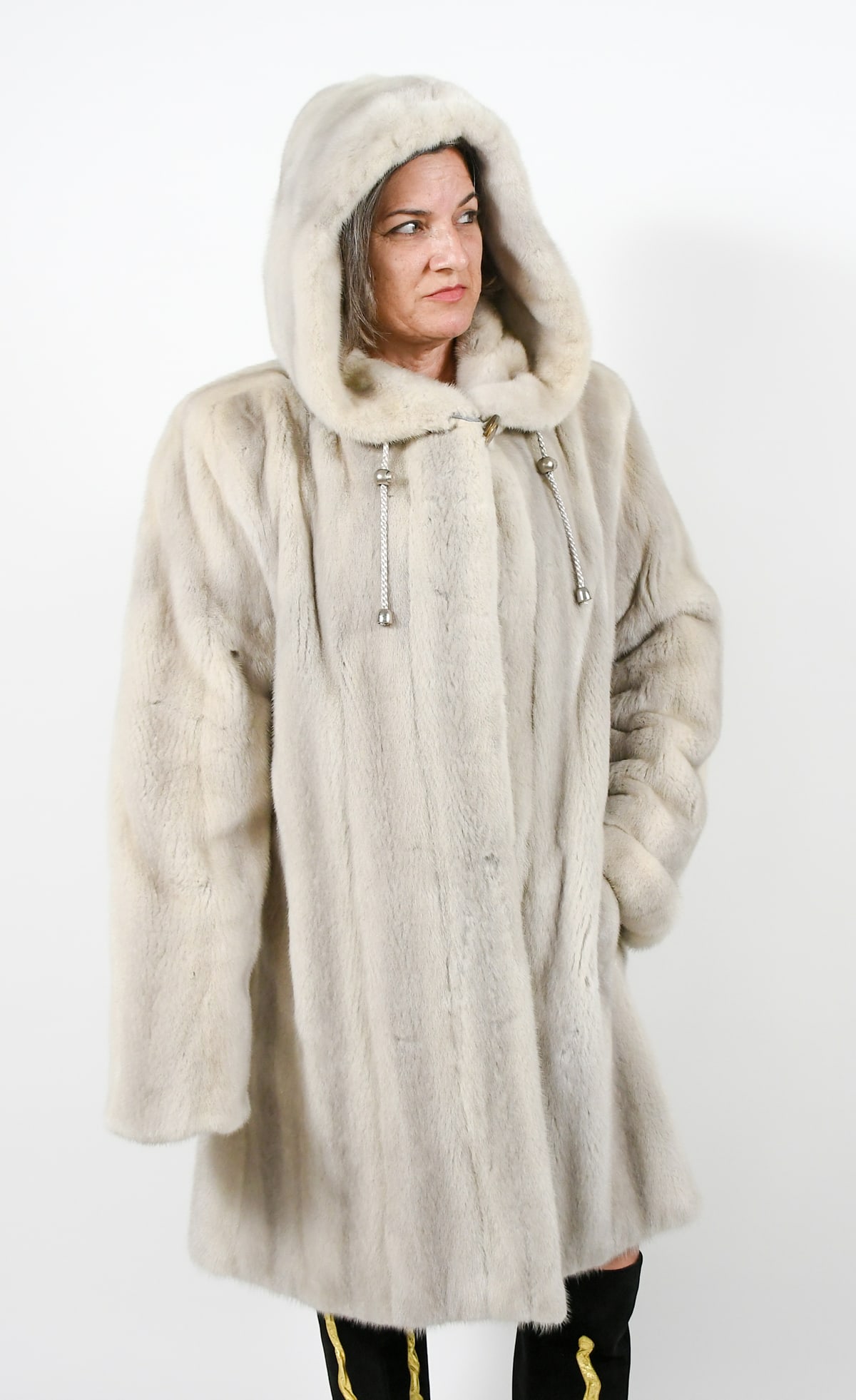GREY MINK HOODED COAT: GREY MINK HOODED COAT:
