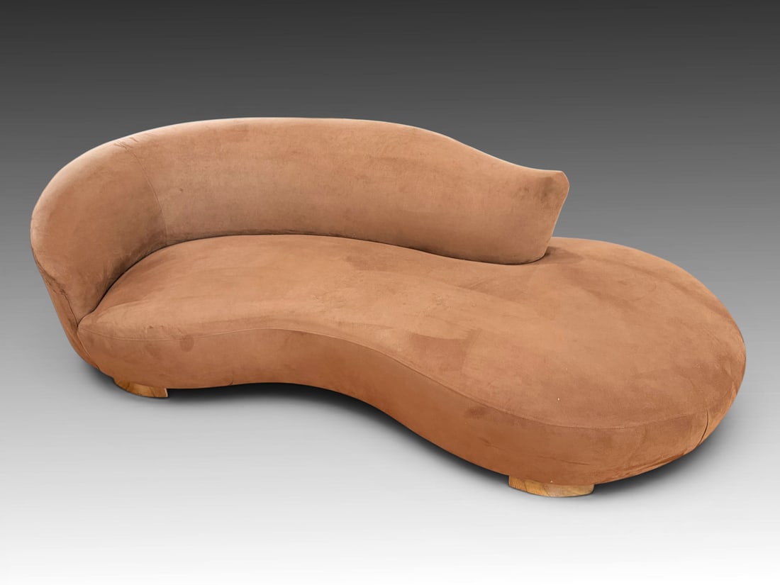 MODERN SCULPTURAL CHAISE LOUNGE/SOFA (1 of 4)