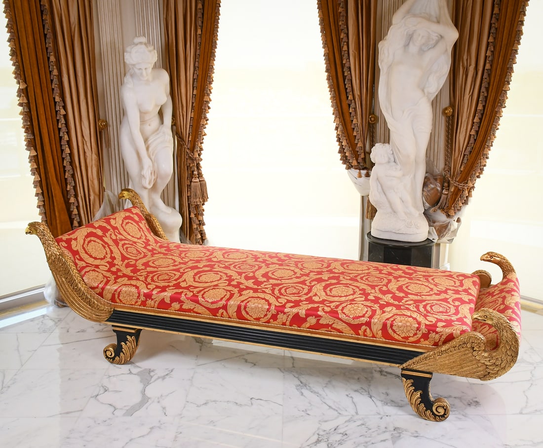 ITALIAN CARVED GILTWOOD EAGLE MOTIF CHAISE LOUNGE (1 of 6)