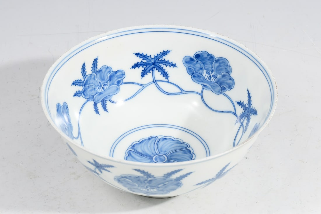 CHINESE CHENGHUA BLUE & WHITE GARDENIA PALACE BOWL: CHINESE CHENGHUA BLUE & WHITE GARDENIA PALACE BOWL: Chinese Gardenia motif Palace Bowl. Underside bears the "Made during the Chenghua Period of the Ming Dynasty", mark at the underside. Approx. 2.75" 