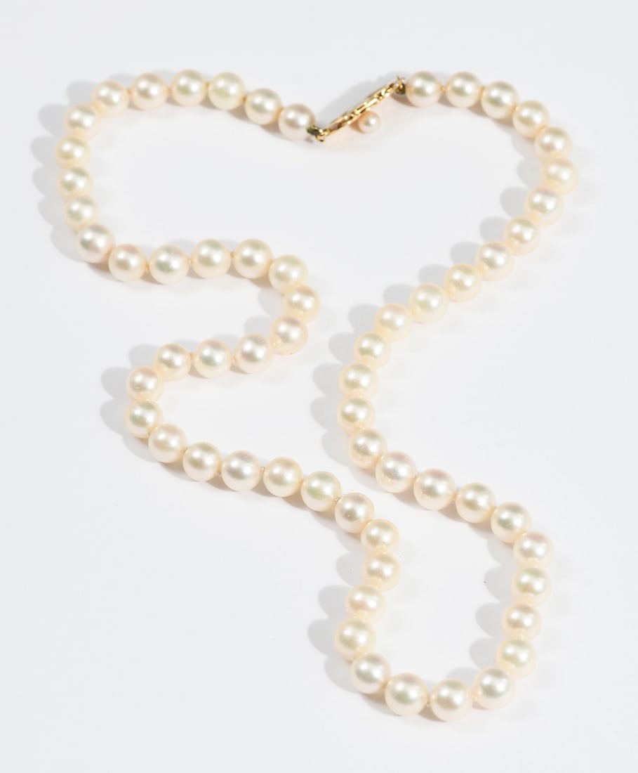 18K GOLD MIKIMOTO PEARL NECKLACE (1 of 4)
