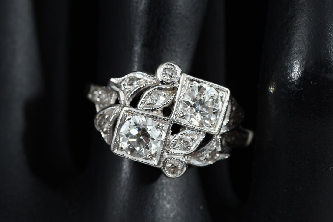 VINTAGE 14K DIAMOND RING (1 of 6)