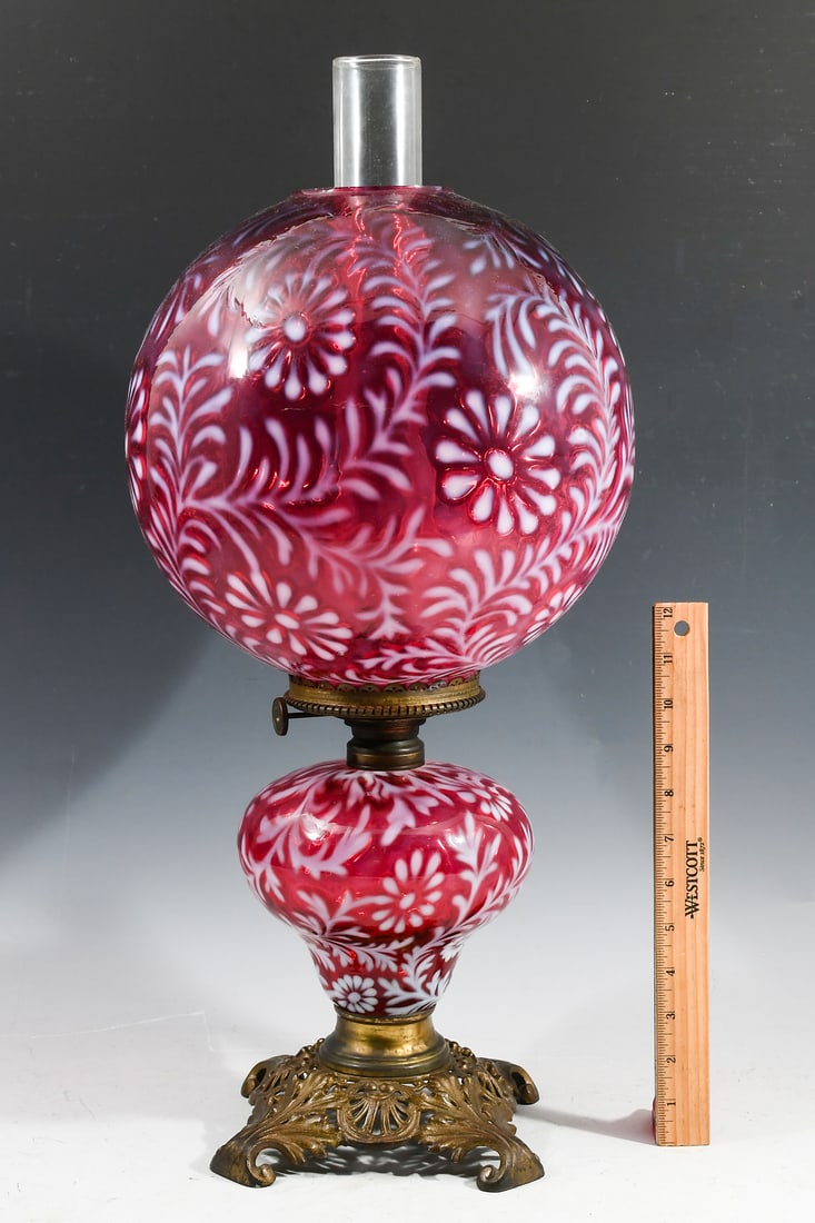 FENTON CRANBERRY GLASS DAISY & FERN BANQUET LAMP (1 of 1)