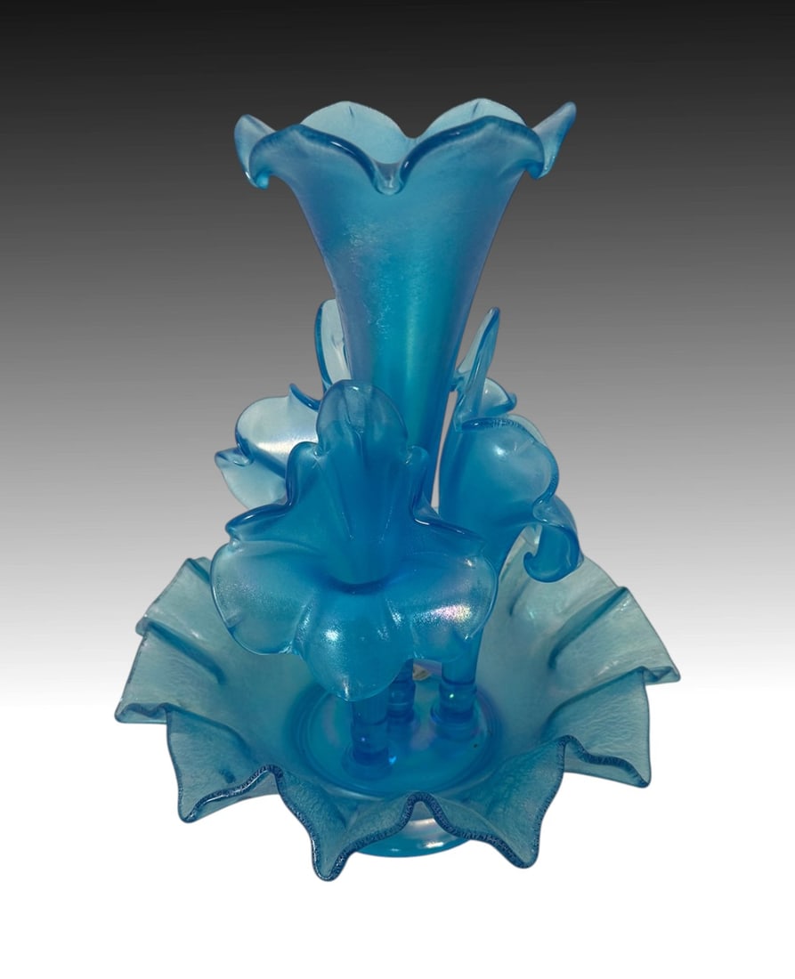 FENTON BLUE STRETCH GLASS EPERGNE (1 of 2)