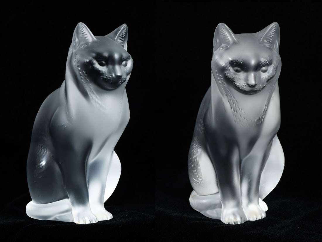 TWO LALIQUE CRYSTAL SEATED CAT FIGURES (1 of 9)