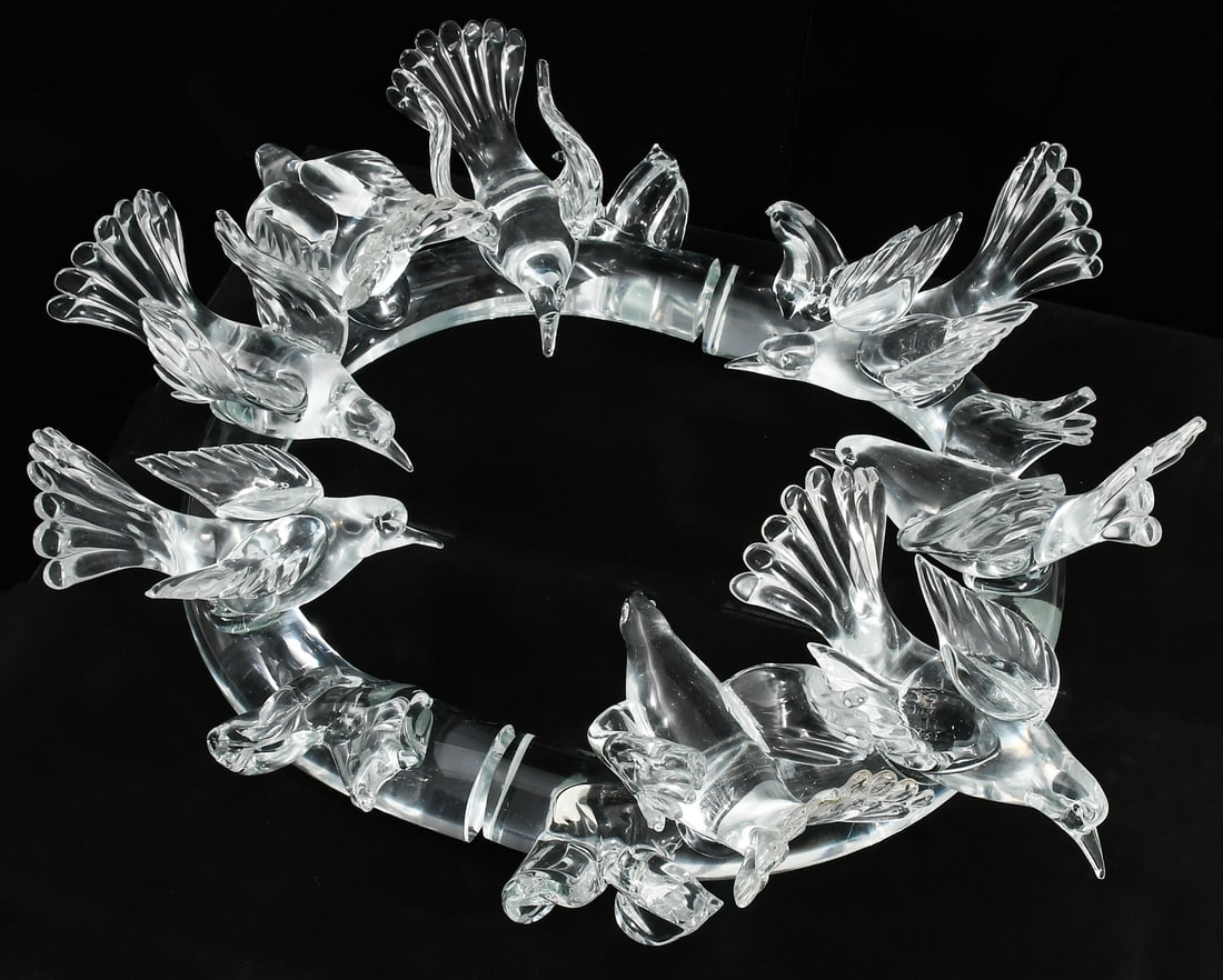 MURANO ELIO RAFFAELI GLASS BIRD MOTIF CENTERPIECE: MURANO ELIO RAFFAELI GLASS BIRD MOTIF CENTERPIECE: Two-piece decorative glass by Murano, in the form of two semicircles each with four perched birds, meant to be pushed together to form a single circu