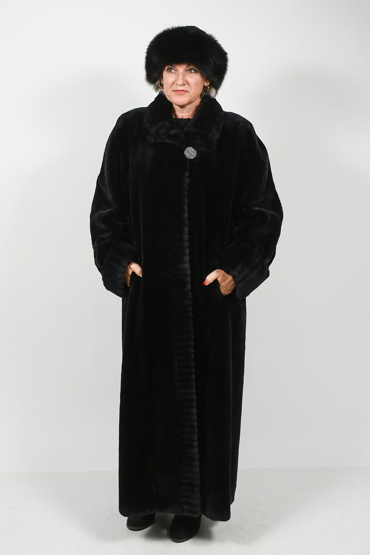 FULL LENGTH SHEARED MINK COAT AND HAT (1 of 4)