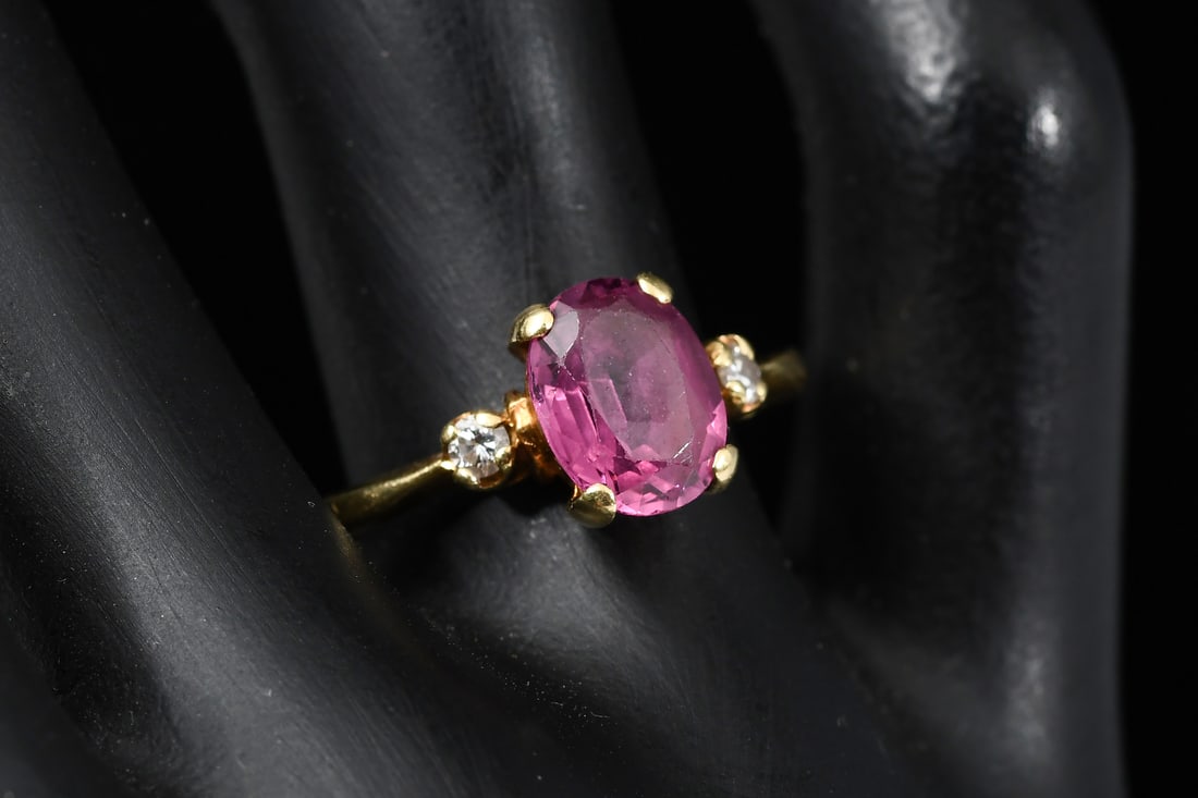 18K GARNET & DIAMOND RING (1 of 6)