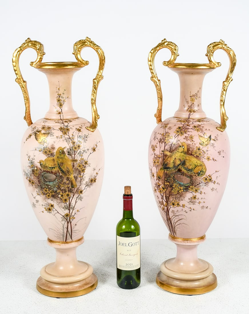 PAIR OF JAPANESE BIRD MOTIF LAVENDER HANDLED URNS (1 of 6)