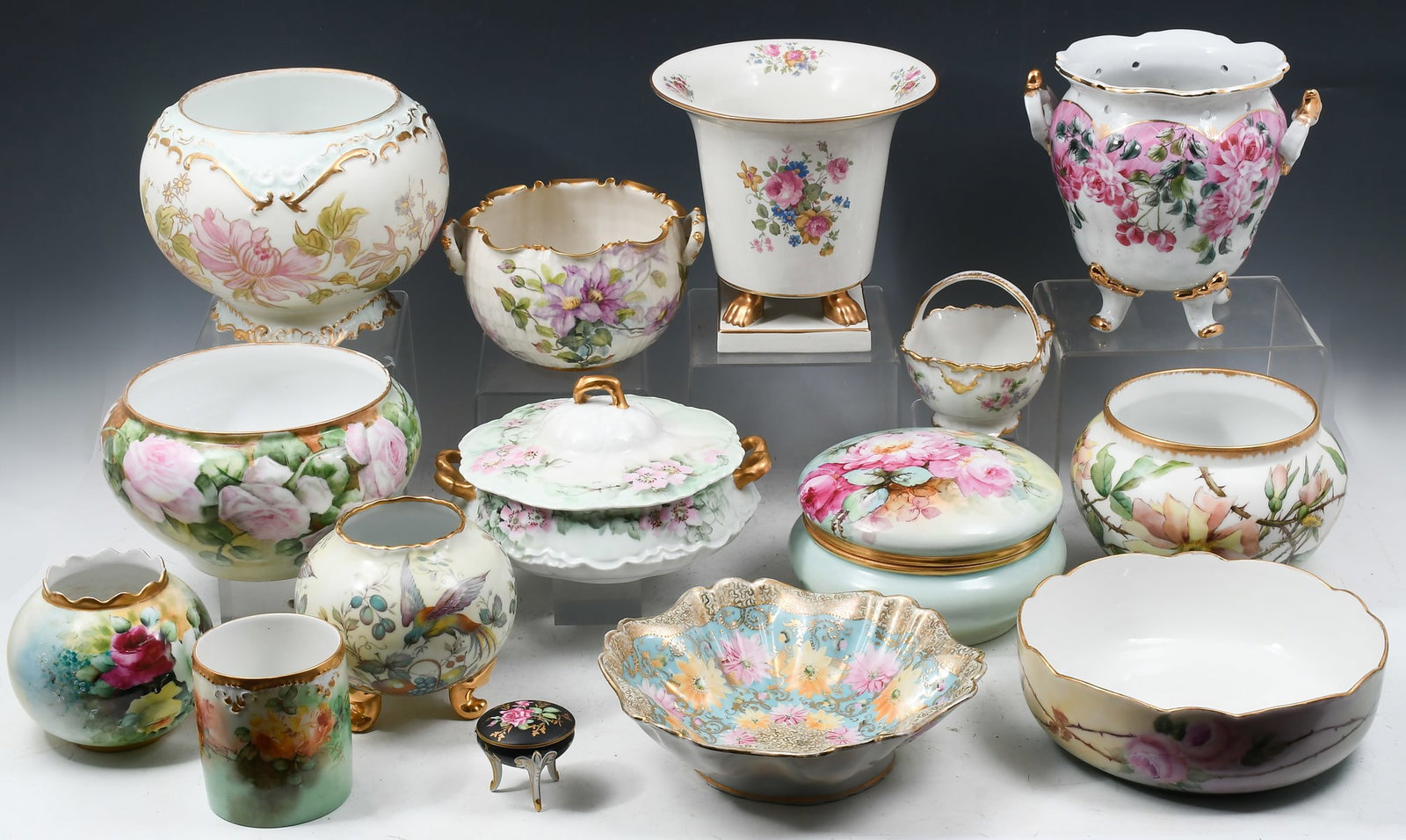 15 PC. HIGH QUALITY HAND-PAINTED PORCELAIN (1 of 9)