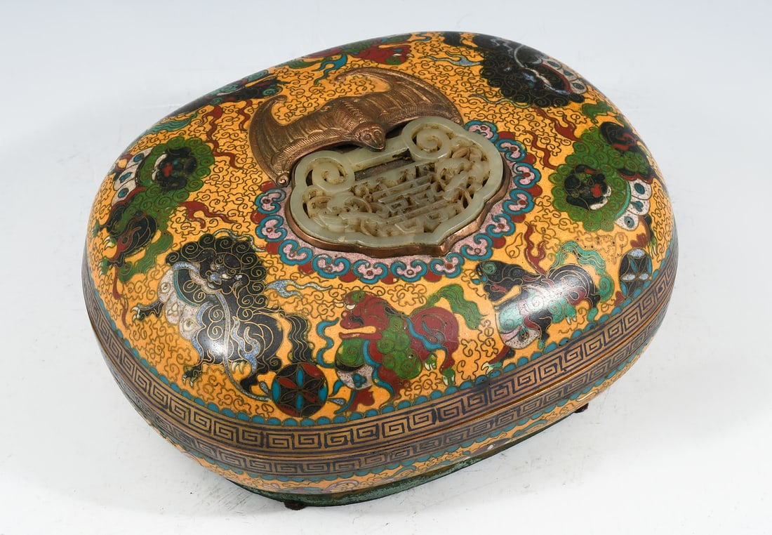 CHINESE YELLOW CLOISONNE FOO LION BOX WITH JADE (1 of 5)