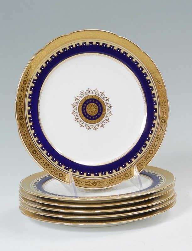 6 MINTON GOLD RIM PLATES: SET OF 6 MINTON SALAD PLATES: Gold and cobalt on fine white china. Retailed by Gilman Collamore & Co., Fifth Ave New York. 8 3/4'' dia.. Estate of Elton Hoyt II