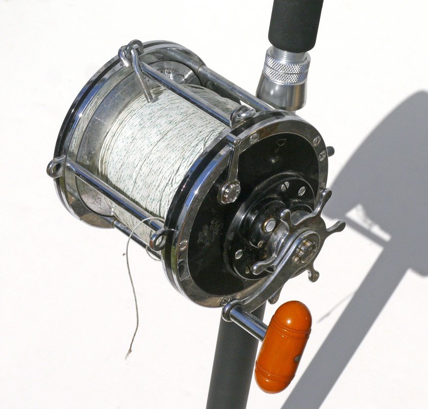 PENN SENATOR 12/0 FISHING REEL & MATCHING ROD: PENN SENATOR 12/0 FISHING REEL & MATCHING ROD: 9/0 6'6"