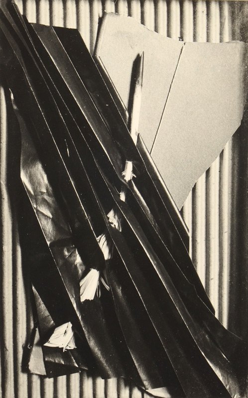 VINTAGE PHOTOGRAPH OF MAN RAY OBJECT: VINTAGE PHOTOGRAPH OF MAN RAY OBJECT: "De Quoi Ecrire un Poeme", 1923, Dada object, stamp verso 46 Rue de Bac, Paris.