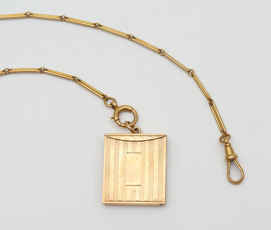 cartier locket pendant