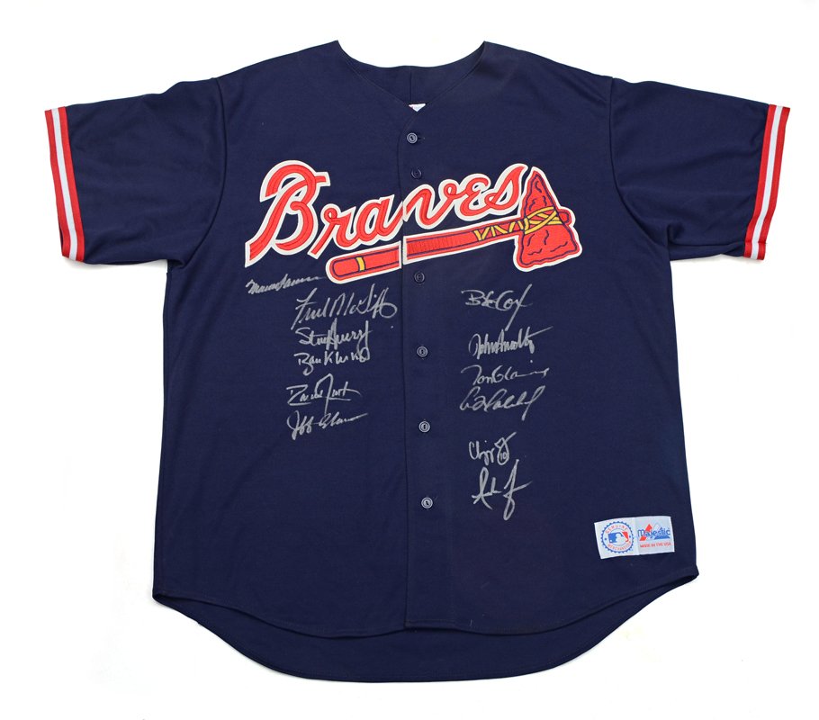 BRAVES 1995 WORLD SERIES AUTOGRAPHED JERSEY: ATLANTA BRAVES 1995 WORLD SERIES AUTOGRAPHED JERSEY: Signatures in silver marker to include Fred McGriff, Steve Avery, Bobby Cox, John Smoltz, Tom Glavin, Chipper Jones, Jeff Blauser, Ryan Klesko, Dav