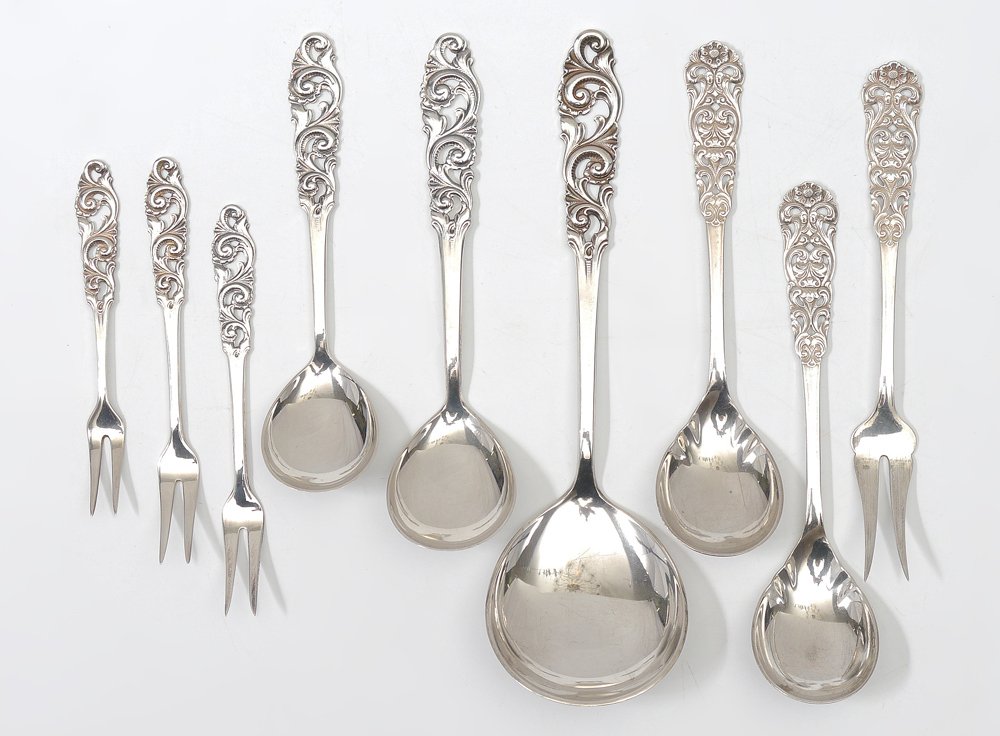 BRODRENE MYLIUS NORWEGIAN SILVER FLATWARE: BRODRENE MYLIUS NORWEGIAN SILVER FLATWARE: 9 piece total hallmarked with Brodrene Mylius cypher, 830S, and Norwegian marks. Pierced handles, to include tablespoon (7 1/2''), 4 assorted spoons (largest