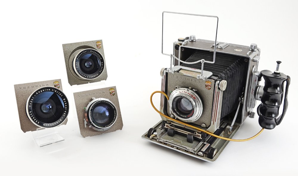 SUPER TECHNIKA IV 4X5 LARGE FORMAT CAMERA W/5 LEN: SUPER TECHNIKA IV 4X5 LARGE FORMAT CAMERA W/ 5 LENSES: The Technika large format cameras are a legendary series of durable large format cameras still in limited/specialized use today. This example is 